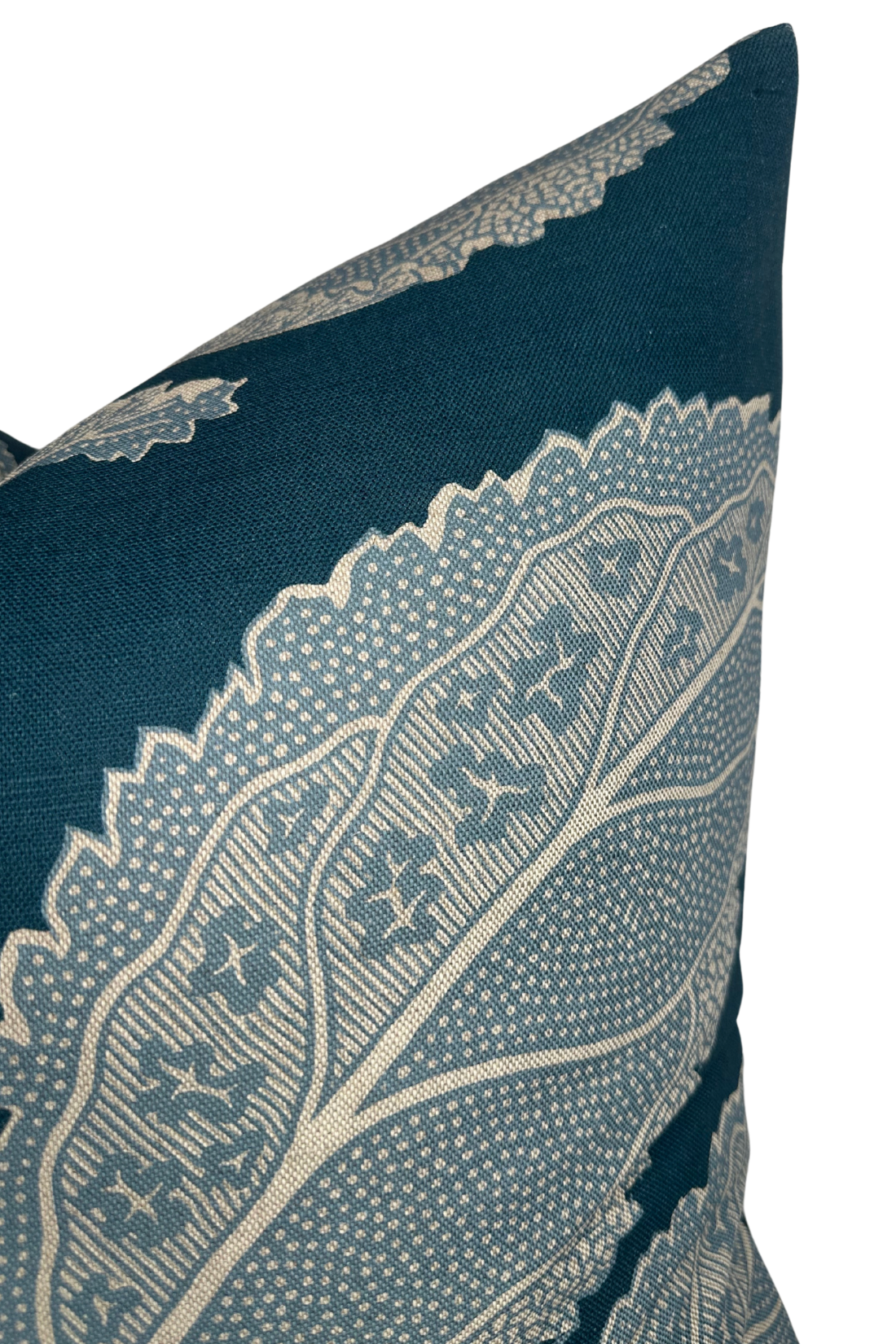 Baslt Pillow Lacinato Pillow Cover in Basalt Black, Thibaut Pillows – DEKOWE